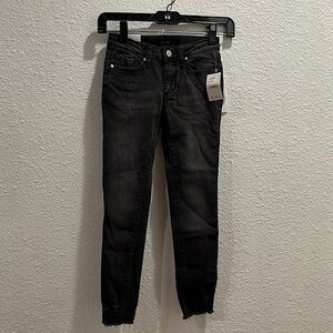 JOE’S :: JEANS